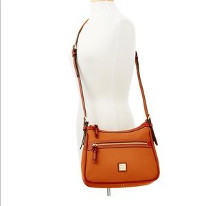 Dooney and Bourke Pebble Grain Piper